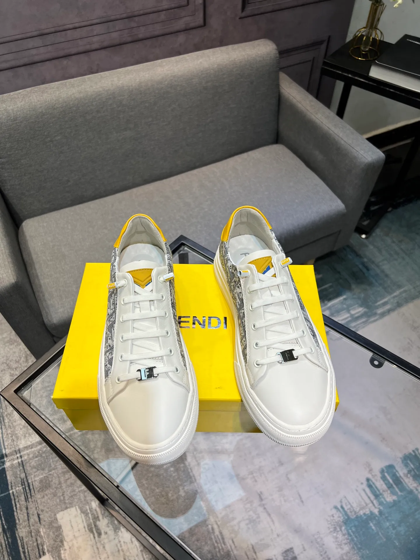 Men's men's shoes 💰400 [FENDI] Spring and Autumn new style 🙈original replica! Reproduced from the original 💯, the workmanship is top-notch, 💪💪💪 cowhide leather upper ➕ genuine leather feet, 👻 suitable for all kinds of travel! Number of yards 38-44